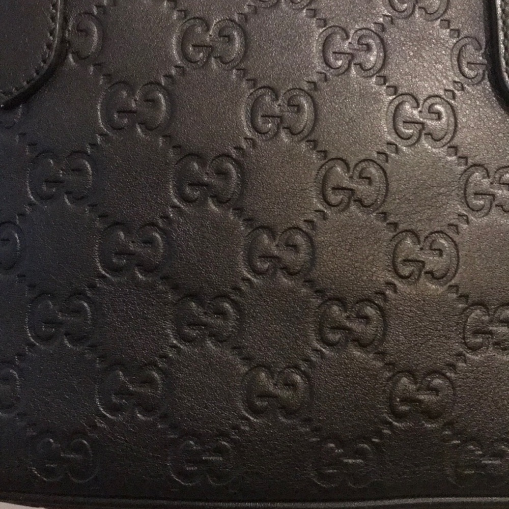 Authentic Gucci Mini Microguccissima Dome bag - Picture 2 of 11
